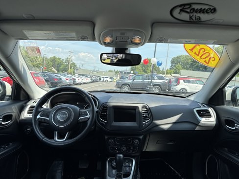 Used 2021 Jeep Compass Latitude w/ Convenience Group image 12