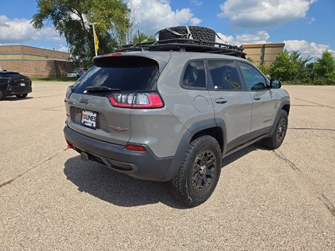 Used 2019 Jeep Cherokee Trailhawk w/ Cold Weather Group image 6