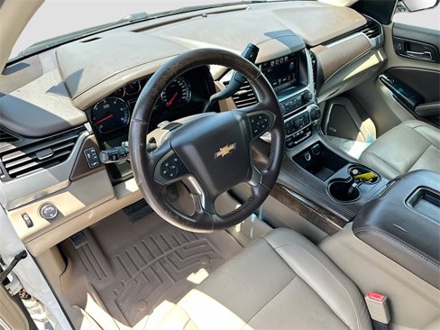 Used 2018 Chevrolet Suburban LT image 9
