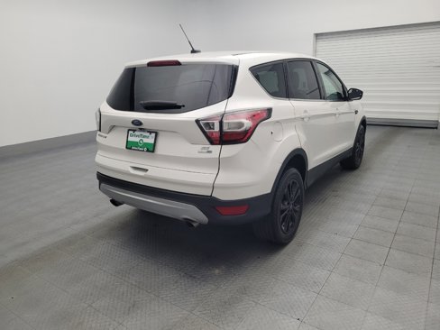 Used 2017 Ford Escape SE w/ SE Cold Weather Package image 9
