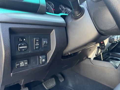 Used 2016 Toyota Tundra SR5 image 22