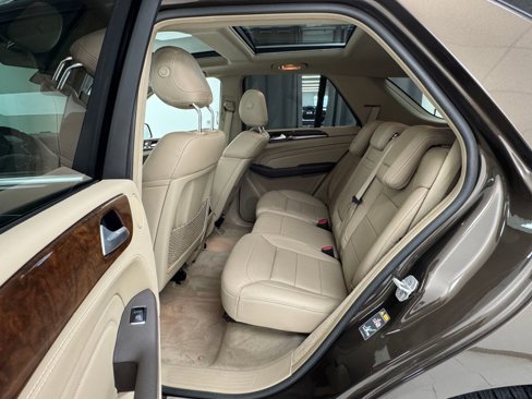 Used 2015 Mercedes-Benz ML 400 4MATIC image 11