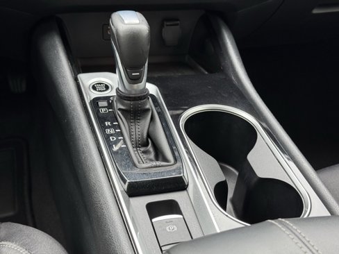 Used 2020 Nissan Altima 2.5 SV image 16
