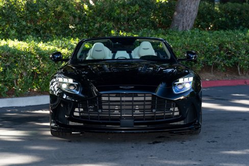 Used 2025 Aston Martin DB12 Convertible image 6
