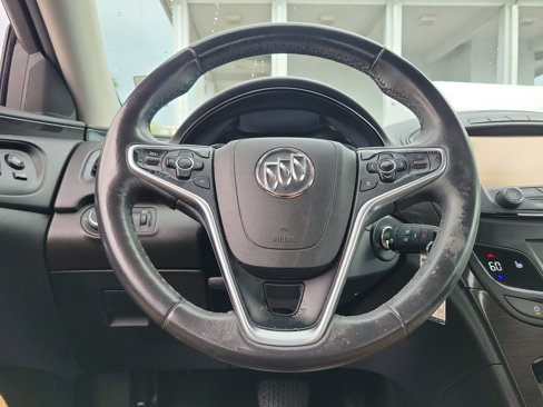 Used 2017 Buick Regal Sport Touring image 24