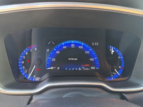 Used 2022 Toyota Corolla Cross XLE image 17