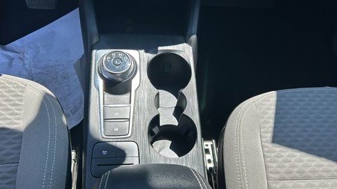 Used 2022 Ford Escape SE w/ SE Sport Appearance Package image 22