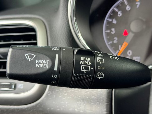 Used 2018 Jeep Grand Cherokee Altitude image 9