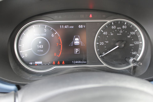 Used 2023 Nissan Versa SV w/ Trunk Package image 26