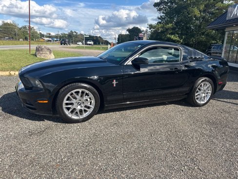 Used 2013 Ford Mustang Premium image 15