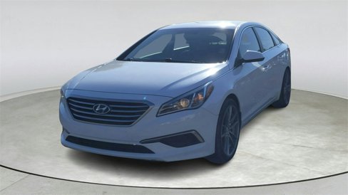 Used 2017 Hyundai Sonata SE image 3