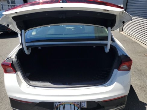 Used 2022 Kia K5 LXS image 11