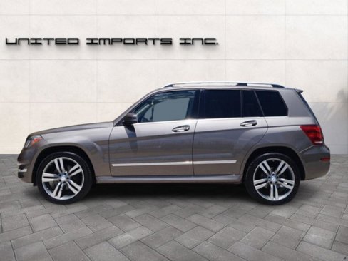 Used 2015 Mercedes-Benz GLK 350 4MATIC image 2