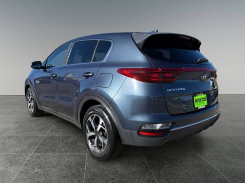 Used 2020 Kia Sportage LX image 4