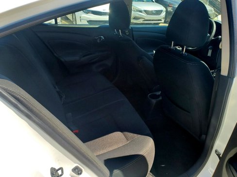 Used 2018 Nissan Versa SV image 6