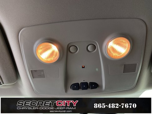 Used 2016 Chevrolet Traverse LT image 19