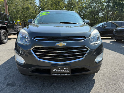 Used 2017 Chevrolet Equinox LT image 2