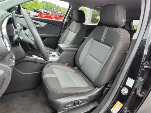 Used 2023 Chevrolet Blazer LT image 8