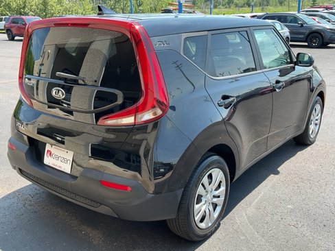 Used 2021 Kia Soul LX image 5
