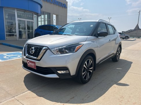 Used 2018 Nissan Kicks SR image 7
