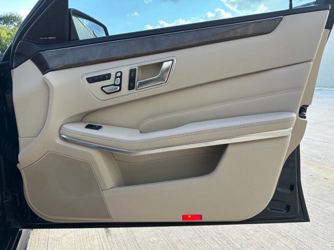 Used 2016 Mercedes-Benz E 350 Sedan image 18