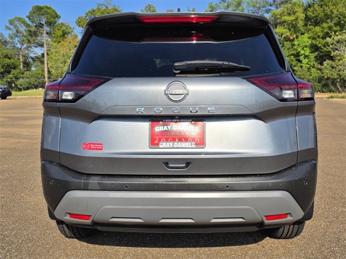 Used 2023 Nissan Rogue S image 4