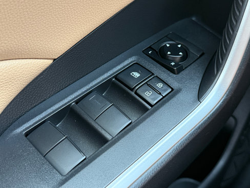 Used 2019 Toyota RAV4 XLE image 19