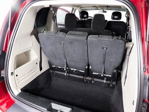Used 2016 Dodge Grand Caravan American Value Package image 16