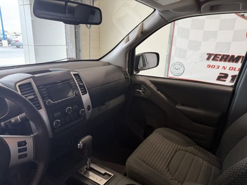 Used 2018 Nissan Frontier SV w/ Value Truck Package image 14