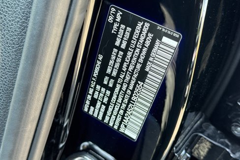 Used 2020 Porsche Macan image 33