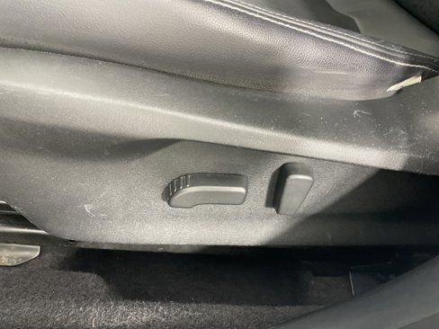 Used 2017 Subaru Impreza 2.0i Limited image 19