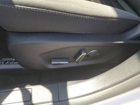 Used 2020 Ford Fusion SE image 14