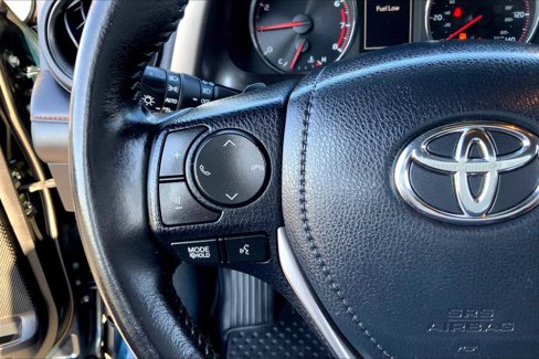 Used 2018 Toyota RAV4 SE image 20