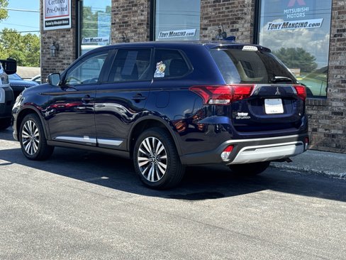 Used 2020 Mitsubishi Outlander SE image 3