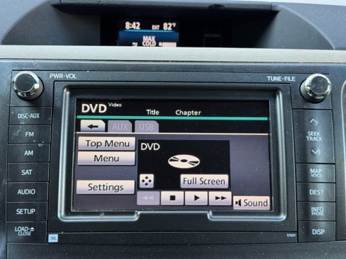 Used 2011 Toyota Sienna XLE image 25