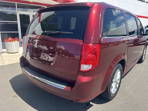 Used 2020 Dodge Grand Caravan SXT image 8