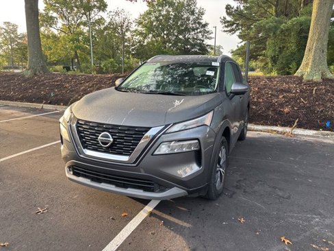 Used 2021 Nissan Rogue SV w/ Premium Package image 4