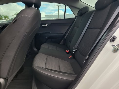 Used 2022 Kia Rio S image 11