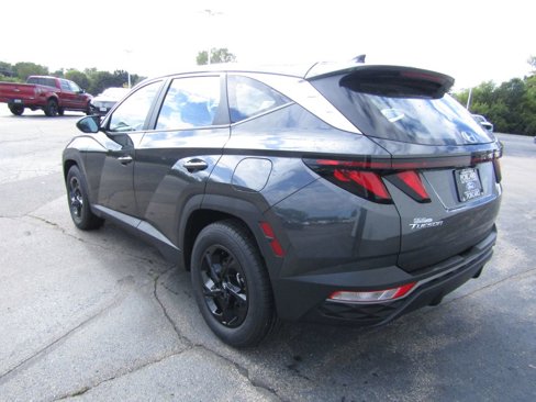 Used 2024 Hyundai Tucson SE image 4