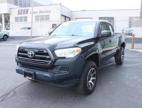 Used 2016 Toyota Tacoma SR image 6