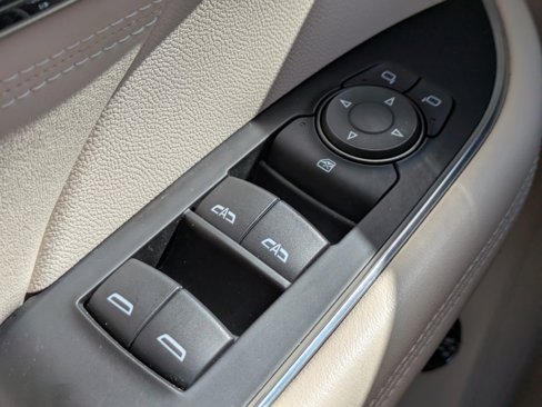 Used 2023 Buick Envision Preferred image 24