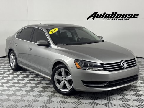 Used 2013 Volkswagen Passat 2.5 SE image 1
