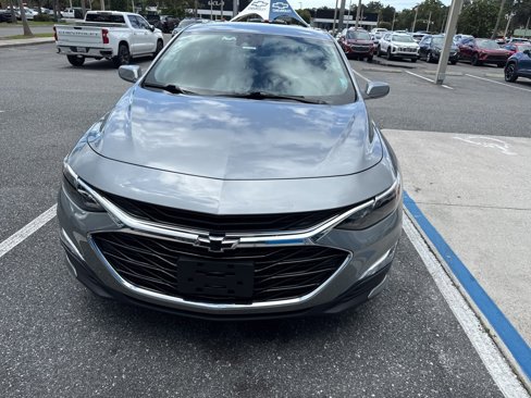 Used 2023 Chevrolet Malibu RS image 2