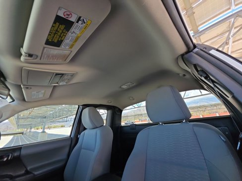 Used 2018 Toyota Tacoma SR image 18