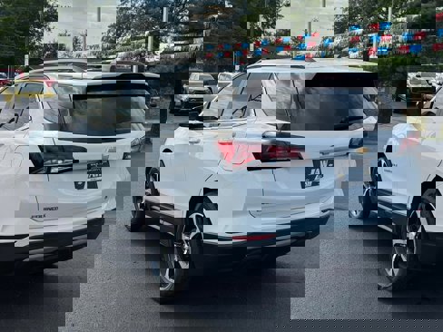 Used 2022 Chevrolet Equinox LT image 7