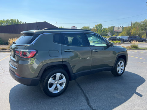Used 2018 Jeep Compass Latitude w/ Cold Weather Group image 8