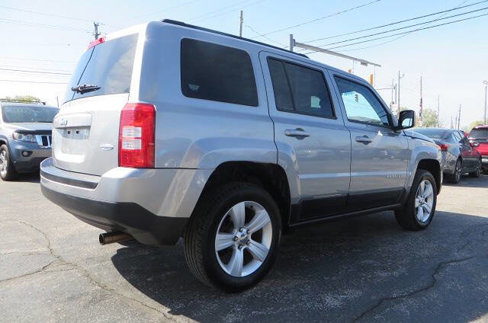 Used 2014 Jeep Patriot Latitude image 2