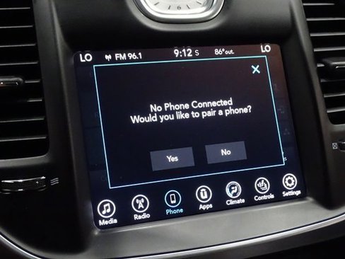 Used 2017 Chrysler 300 Limited image 25