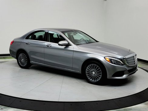 Used 2015 Mercedes-Benz C 300 4MATIC Sedan image 3