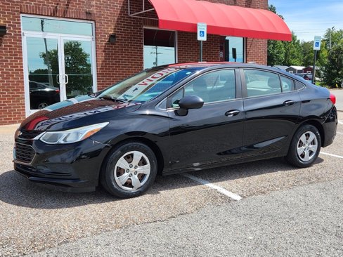 Used 2016 Chevrolet Cruze LS image 2